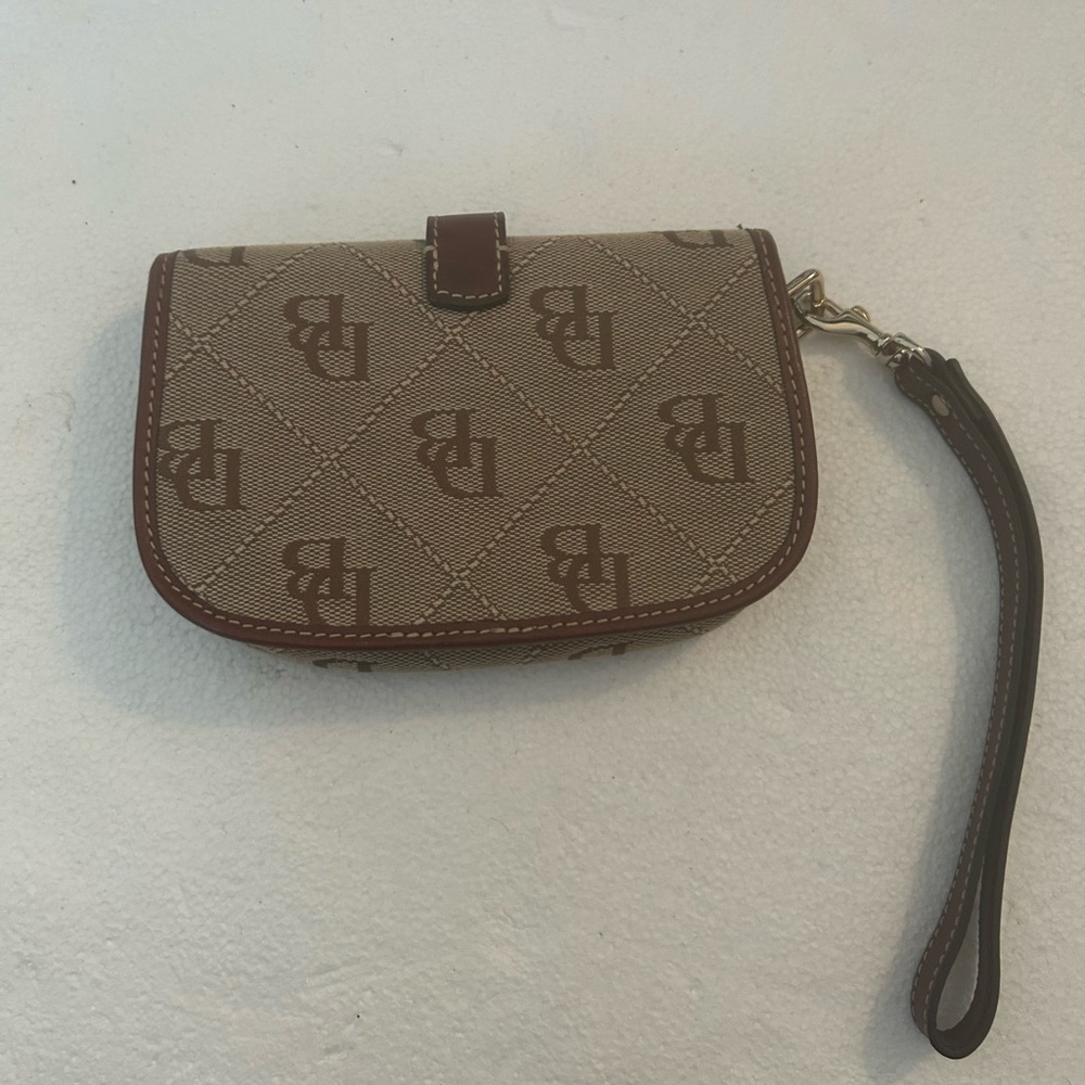 Dooney & Bourke light brown tan monogram wristlet gold front lock - Picture 5 of 8